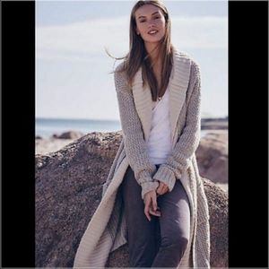 Sleeping on snow hooded sweater